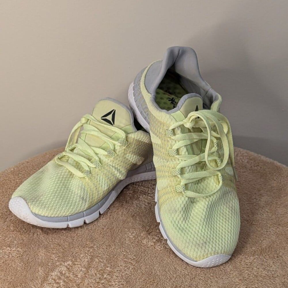 Reebok Women's‎ Size 8 CrossFit Zprint Her MTM Running Shoe lemon/grey/white